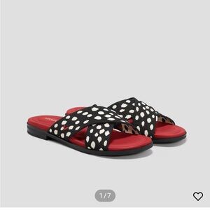 CLEARANCE SALE: Vivaia Arch Support Sandals-7.5/38.5